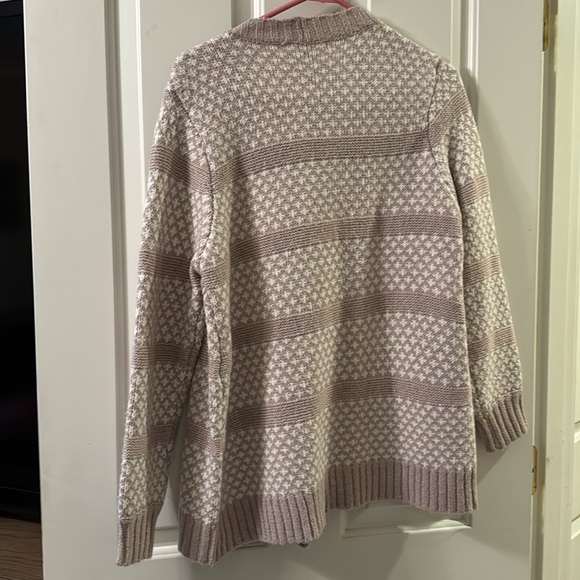 NWT Sweater - Picture 5 of 5